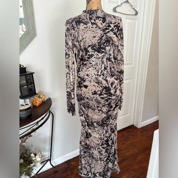 Avec Les Filles | Dresses | Avec Les Filles Black And Cream Long Sleeve  Dress Stretchy Rouge Side Party | Poshmark